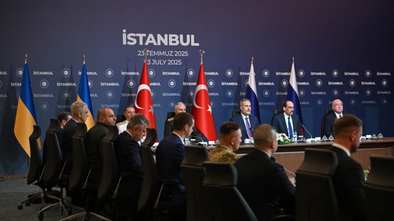 Chceme schůzku s Putinem, navrhli Ukrajinci v Istanbulu Rusům. Výměna zajatců již proběhla
