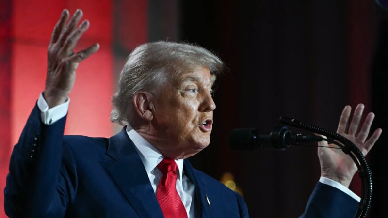 Trump figuruje v Epsteinových složkách, odhalila CNN. Bílý dům obsah „žhavých“ dokumentů tají