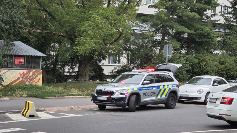 Policie dopadla podezřelého z vraždy v Praze. Oběť měla na těle řezné rány