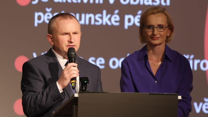 Vyměněný lídr Stačilo!: Vedení se mnou nekomunikovalo, kampaň si teď musím platit sám