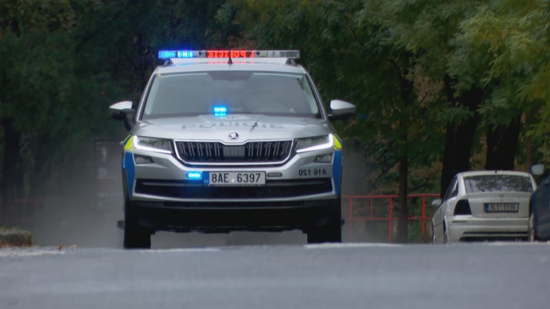 Náklaďák srazil na Uherskohradišťsku chodce. Muže poté přejelo osobní auto, na místě zemřel