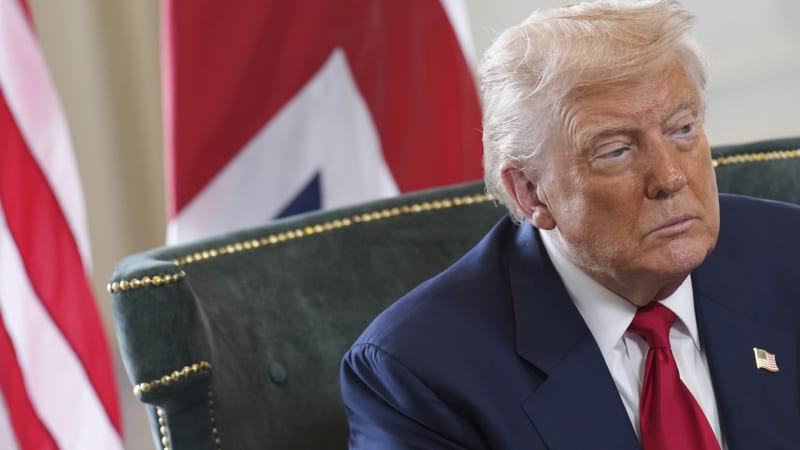 Trump dal ultimátum Putinovi: Hrozí cly a opatřeními, pokud neučiní kroky k ukončení války