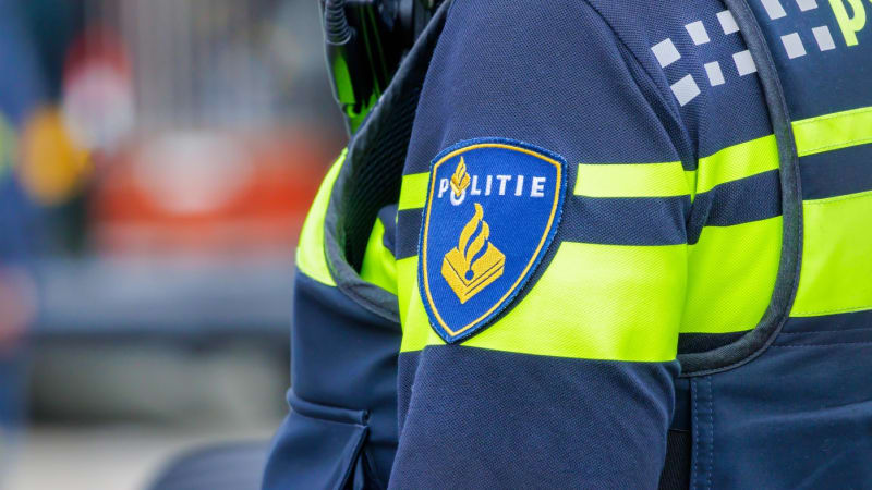 Policie zastřelila 15letého hocha: Ukradl v Nizozemsku kolo a mával zbraní. Co řekli svědci?