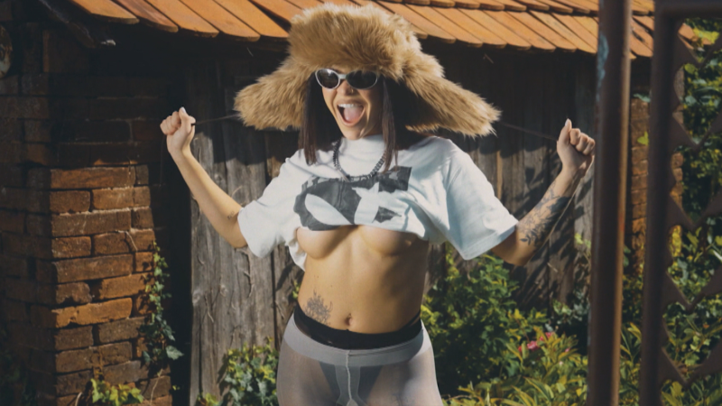 Influencerka Štěpánka Levínská je tváří nového Playboye. Podívejte se, jak probíhalo focení