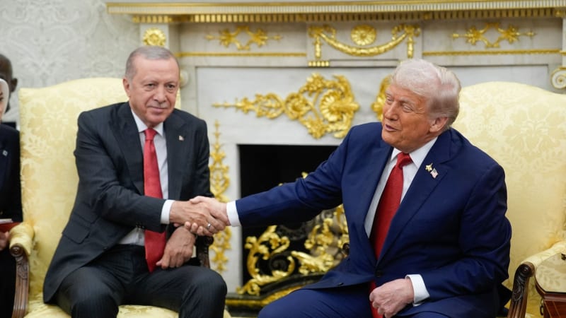 Jedovatá Trumpova poznámka v Bílém domě. Erdogana zaskočil zmínkou o zmanipulovaných volbách