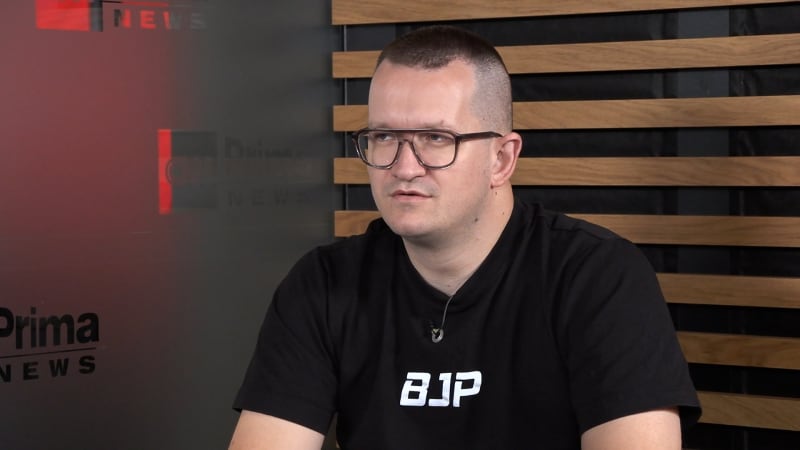 Procházka se před zápasem loučí s rodinou jako by se už nemusel vrátit, prozradil Kretík