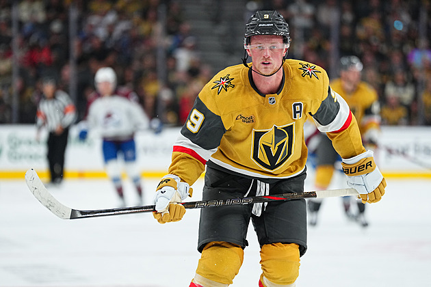 V NHL se i nadále rozdávají miliardy. Slaví také Hertlův spoluhráč, hned se odvděčil