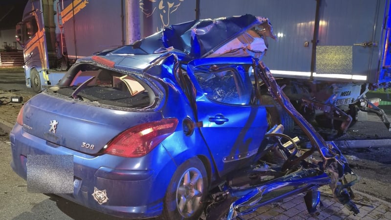 Smrt mladého fotbalisty při nehodě na Valašsku: Tým se o tragédii dozvěděl až v šatně