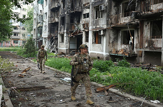 Ruská smyčka se stahuje. Co by pád Pokrovsku znamenal pro další vývoj války