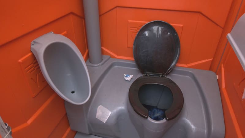 Obyvatele Olomouce trápí zaneřáděné toalety na trzích. Můžou za to prý i bezdomovci