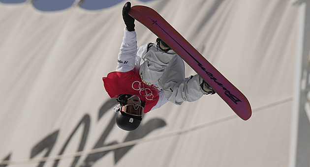 Pád ho nezastavil. Nástupce Shauna Whitea chce rekordní medaili pro Japonsko