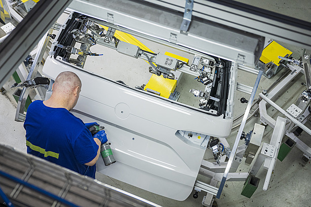 Koncern VW má plán úspor. Kromě propouštění bude zavírat fabriky