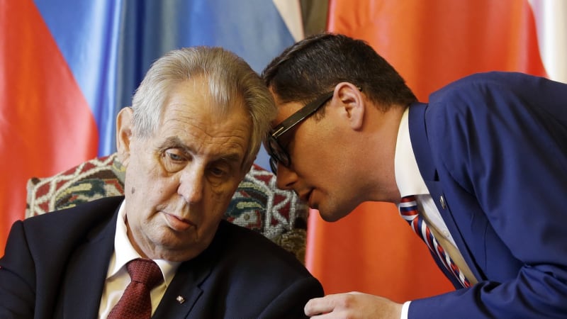 Ovčáček skončil u Zemana, exprezident přesídlil i svou kancelář. Nový mluvčí řekl detaily