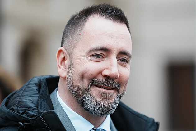 Klimatická krize? Nebudeme děsit lidi, aby vypínali motory, řekl budoucí ministr Červený