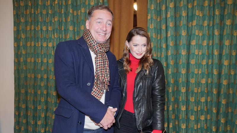 Vládu máme, jakou si zasloužíme, říká herec Vondráček. Prozradil, čím ho okouzlila Vaňková