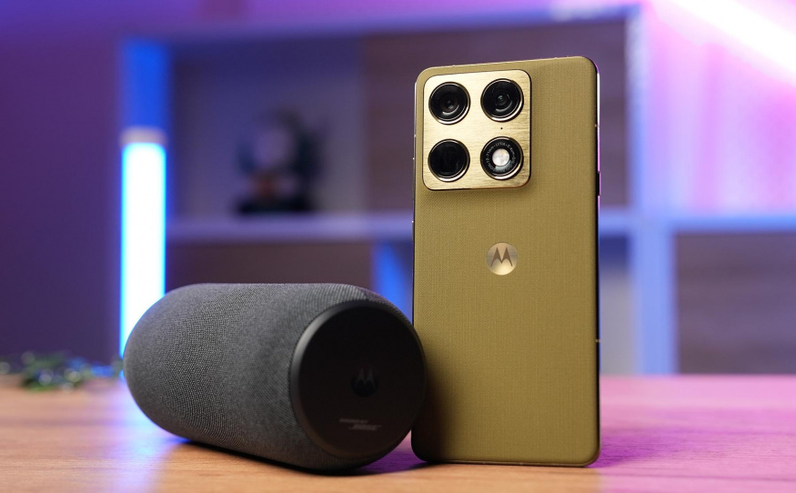 Nejvybavenější Motorola je konečně tady. Signature má zlaté ocenění DxOMark, 165Hz displej a zvuk Bose