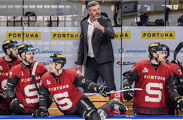 Úleva Sparty, v nájezdech zdolala Kladno. Třinec a Vary mají mečbol, Motor srovnal