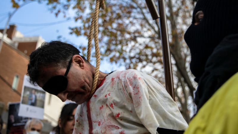 Írán popravil vycházející zápasnickou hvězdu. Podle zdrojů mladíka při vyslýchání mučili