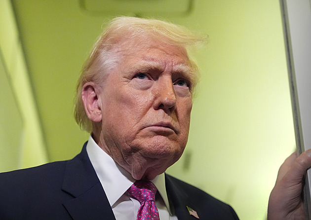 Írán není ani nebyl hrozbou, vzkázal Teherán. Podle Trumpa požádal o příměří