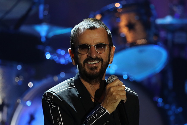 RECENZE: Uvěřitelný a střídmý. Ringo Starr se na dlouhé cestě ke country neztratil