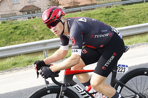 Nejdřív mu nadávali, pak ho napadli. Cyklista se vrací na start po období útrap
