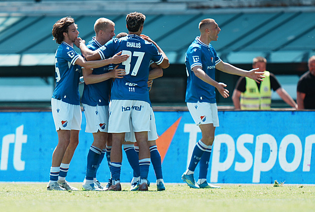 ONLINE: Dukla - Baník 0:1, po centru Plavšiče vlastní gól, Gning trefuje břevno