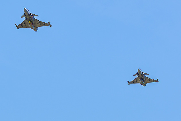 Airbus na cestě z Tel Avivu do Prahy vyvolal poplach. Vzlétly i stíhačky Gripen