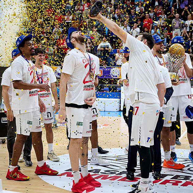 Nymburk slaví titul! Pardubice senzaci nedotáhly, v Game 7 vládl favorit