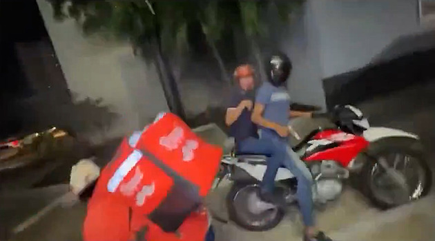 Přijeli k němu na motorce a... V Mexiku v přímém přenosu zastřelili influencera